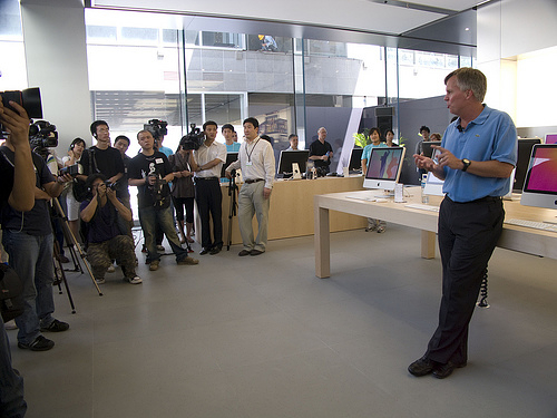 Рон Джонсон рассказывает журналистам о философии Apple