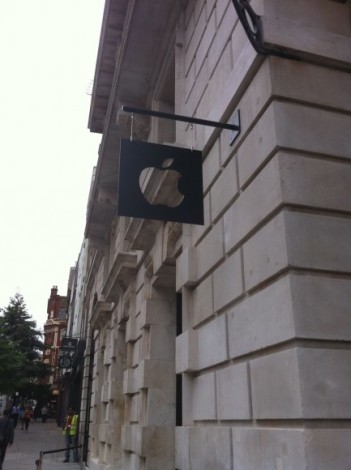 В Лондоне открывается новый Apple Store